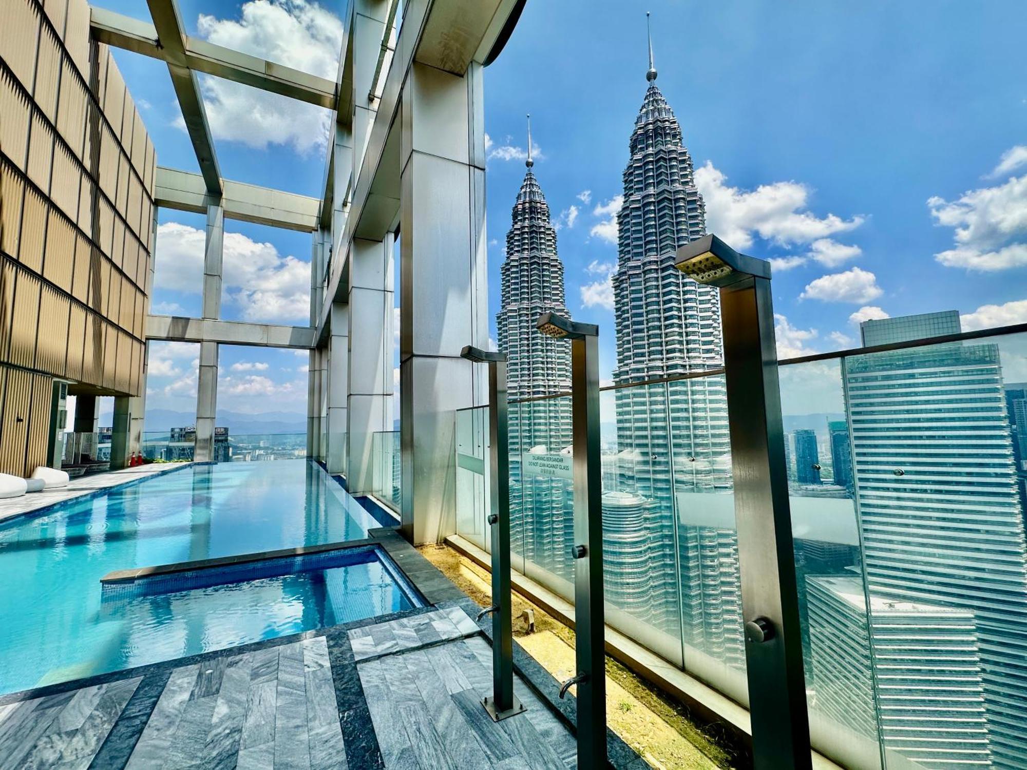 Victoria Home Tropicana The Residence Klcc Bukit Bintang Kuala Lumpur Exteriör bild